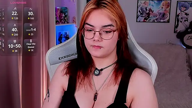 Lily  Evans online show from March 2026 03:32:01 AM