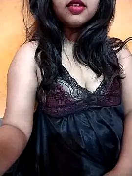 Sexy Divya   online show from March 2026 10:43:01 AM