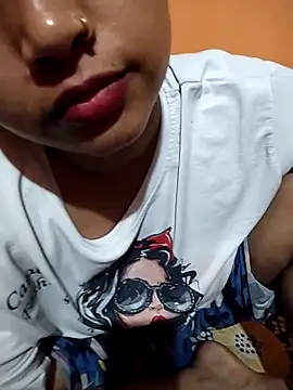 Sexy Divya   online show from April 2026 06:10:02 PM