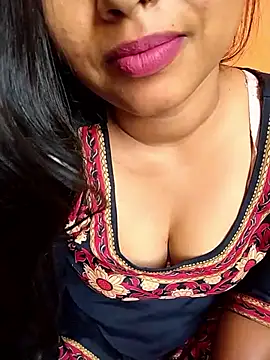 Sexy Divya   online show from May 2026 01:14:01 AM