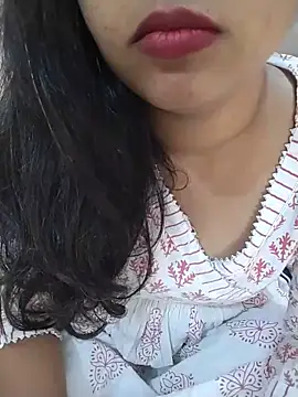 Sexy Divya   online show from May 2026 06:44:01 AM