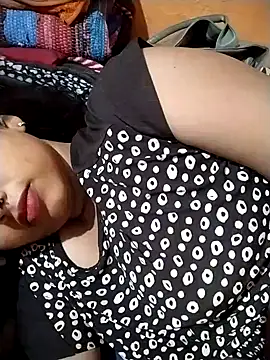 Sexy Divya   online show from May 2026 11:20:01 PM