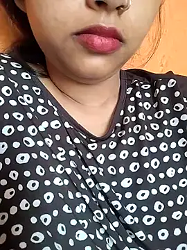 Sexy Divya   online show from June 2026 01:21:01 AM