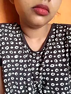 Sexy Divya   online show from June 2026 01:52:01 AM