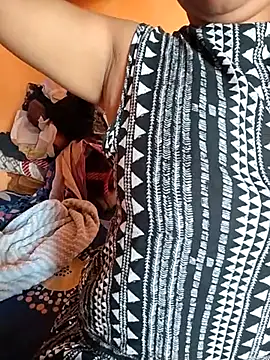 Sexy Divya   online show from June 2026 01:04:01 AM