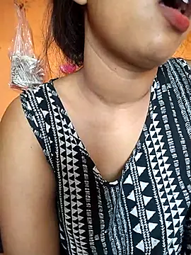 Sexy Divya   online show from June 2026 01:27:01 AM