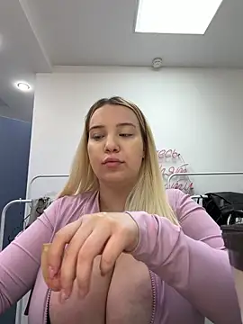 Snapshot of KilianaNoir chatting on February 2026 06:43:02 AM KilianaNoir online show from February 2026 06:43:02 AM