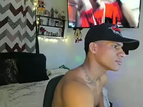 JUANBIGCOCK21CM online show from May 2026 03:46:01 AM