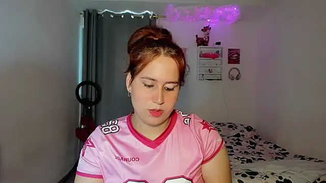 Snapshot of Sofiababyy chatting on July 2026 06:16:02 PM Sofiababyy online show from July 2026 06:16:02 PM