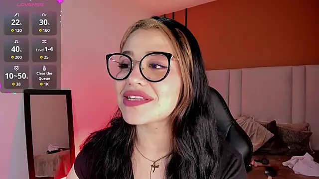 Snapshot of Dakhota_Rouge chatting on May 2026 03:56:02 AM Dakhota Rouge online show from May 2026 03:56:02 AM