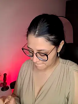 Snapshot of Dakhota_Rouge chatting on May 2026 04:10:01 AM Dakhota Rouge online show from May 2026 04:10:01 AM