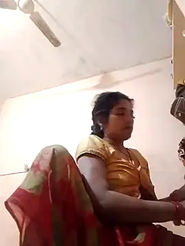 Snapshot of Seema_ji12 chatting on February 2026 05:00:01 AM Seema ji12 online show from February 2026 05:00:01 AM