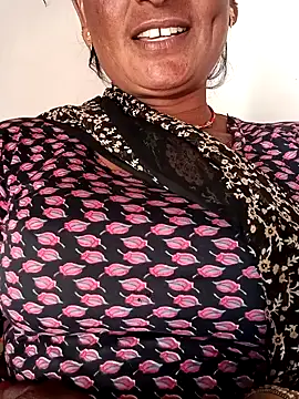 Snapshot of Quin_love143 chatting on December 2025 05:13:01 AM Quin love143 online show from December 2025 05:13:01 AM