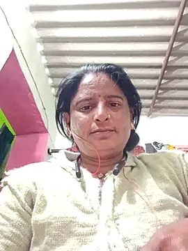 Snapshot of Quin_love143 chatting on December 2025 12:07:02 AM Quin love143 online show from December 2025 12:07:02 AM