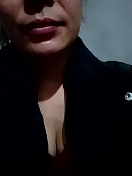 Snapshot of Lyla_john chatting on January 2026 05:13:02 AM Lyla john online show from January 2026 05:13:02 AM