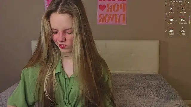 TiffinyMergist online show from February 2026 06:47:02 PM