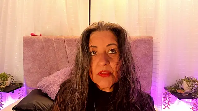 Victoriaa Anderson online show from May 2026 01:31:01 PM