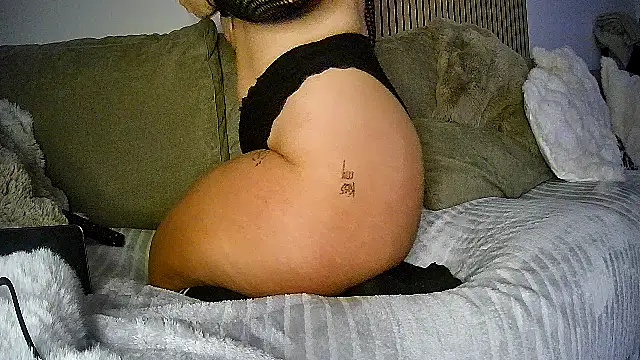 lorenarowena online show from February 2026 11:16:02 PM