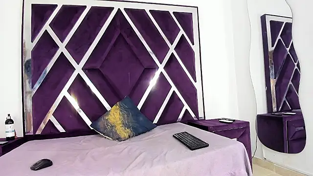 Snapshot of ninaasm chatting on January 2026 12:32:02 PM ninaasm online show from January 2026 12:32:02 PM