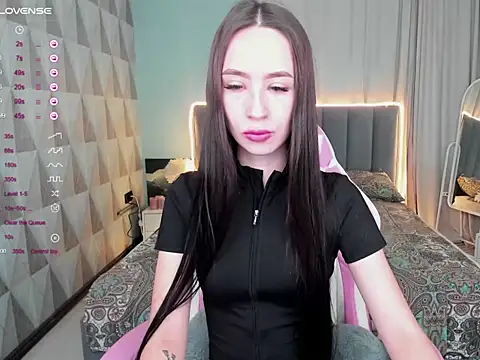 Snapshot of GlimmeringStar chatting on November 2025 04:24:01 AM GlimmeringStar online show from November 2025 04:24:01 AM