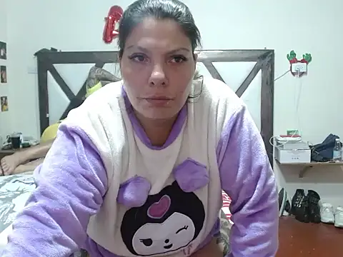 Snapshot of kendraandtommy chatting on November 2025 03:49:02 AM kendraandtommy online show from November 2025 03:49:02 AM