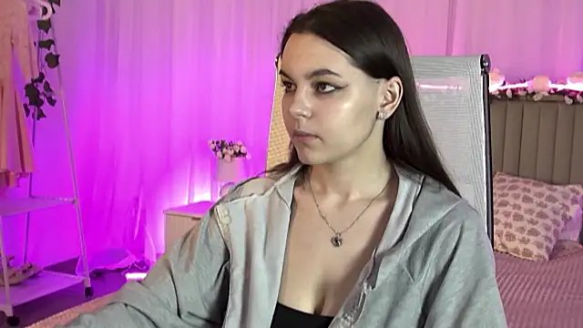 FrancescaCavaliere online show from April 2026 07:22:01 AM