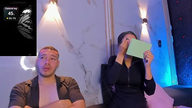 Aron and molly online show from February 2026 12:32:02 PM