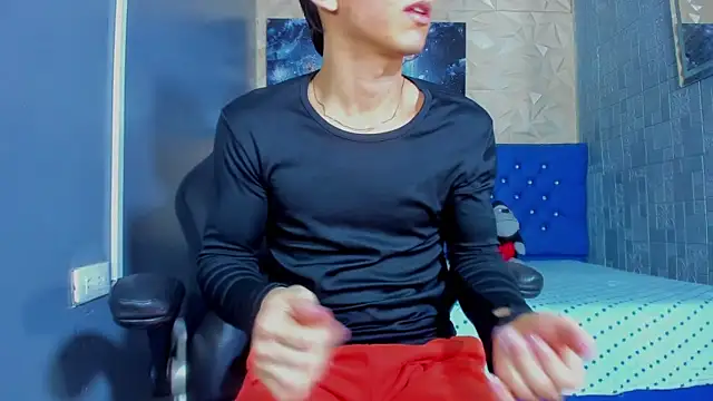 ElanGiraldo online show from July 2026 11:32:02 PM