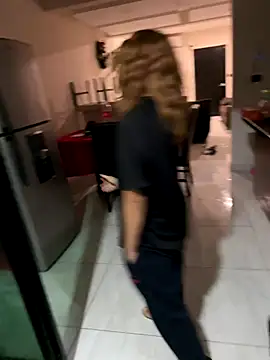 latinahorny11 online show from November 2025 03:28:01 AM