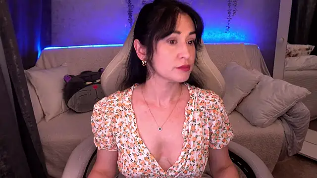 CarolinaaFoxyyy online show from November 2025 01:35:02 PM