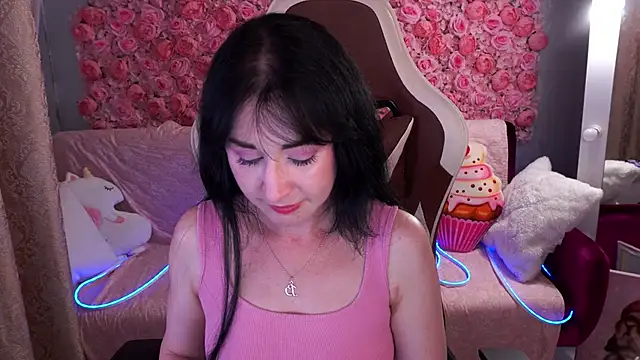 Snapshot of CarolinaaFoxyyy chatting on May 2026 06:47:02 PM CarolinaaFoxyyy online show from May 2026 06:47:02 PM