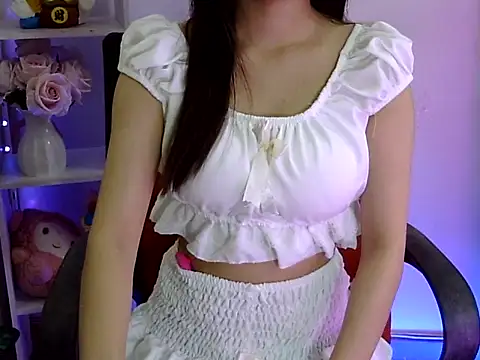 Snapshot of Lee-Young66 chatting on November 2025 06:58:02 AM Lee-Young66 online show from November 2025 06:58:02 AM