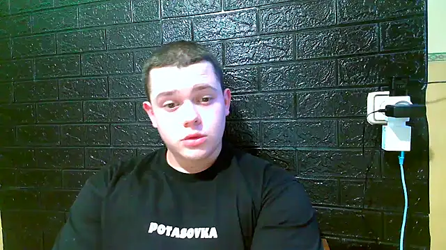 Snapshot of CuteButNaughty_ chatting on December 2025 08:28:02 PM CuteButNaughty online show from December 2025 08:28:02 PM