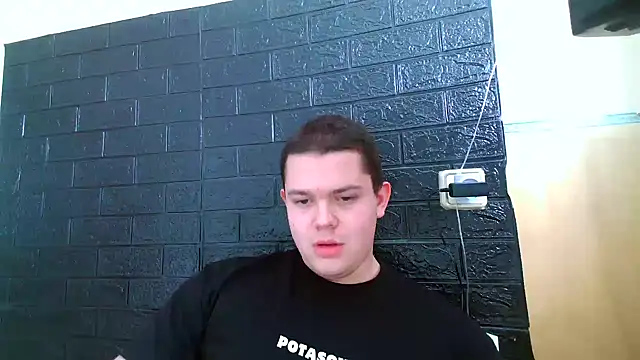 Snapshot of CuteButNaughty_ chatting on January 2026 12:43:01 PM CuteButNaughty online show from January 2026 12:43:01 PM