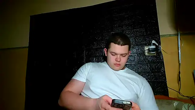 Snapshot of CuteButNaughty_ chatting on February 2026 09:09:02 PM CuteButNaughty online show from February 2026 09:09:02 PM