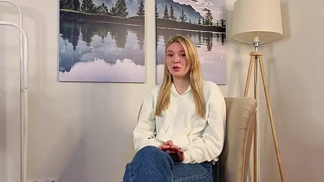 ToyaBosques online show from November 2025 05:06:01 AM