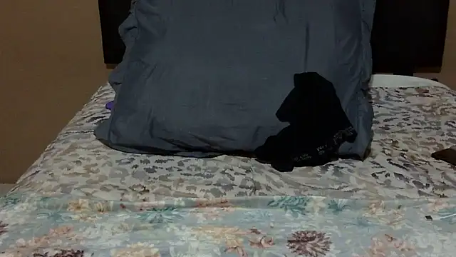 Snapshot of bigsexymama2 chatting on February 2026 08:05:02 PM bigsexymama2 online show from February 2026 08:05:02 PM