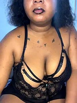 Snapshot of Exxoticaa chatting on November 2025 08:30:01 PM Exxoticaa online show from November 2025 08:30:01 PM