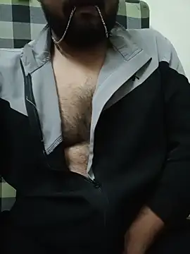 MrToxxic online show from November 2025 06:17:01 PM