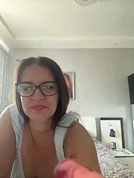 Milana8263 online show from May 2026 06:32:01 AM