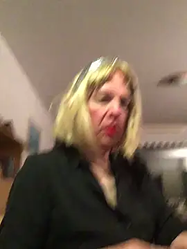 simone xdressing online show from March 2026 12:30:02 AM