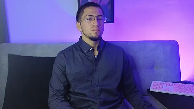 AresMassimoX online show from March 2026 03:48:01 PM