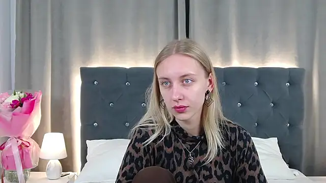 RachaelCute online show from May 2026 03:58:01 AM