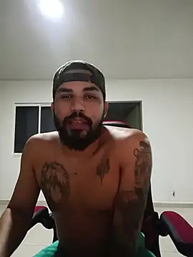 Snapshot of lucasanger chatting on November 2025 02:22:01 AM lucasanger online show from November 2025 02:22:01 AM