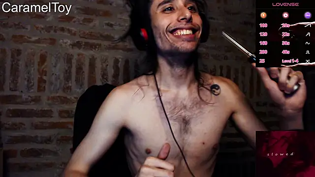 CaramelToy online show from February 2026 10:04:02 PM