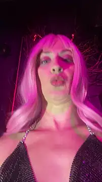 HOTLadyluna online show from July 2026 07:45:01 PM