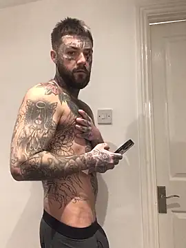 Snapshot of magicmichaell chatting on November 2025 07:31:02 AM magicmichaell online show from November 2025 07:31:02 AM