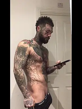 Snapshot of magicmichaell chatting on December 2025 08:41:02 AM magicmichaell online show from December 2025 08:41:02 AM