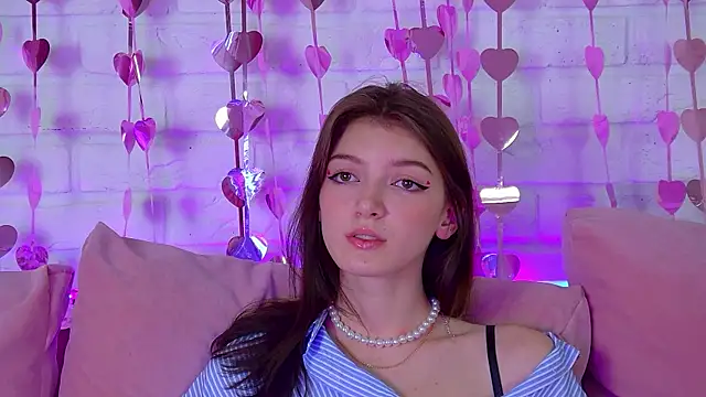 Snapshot of SophiaProve chatting on February 2026 04:46:01 PM SophiaProve online show from February 2026 04:46:01 PM