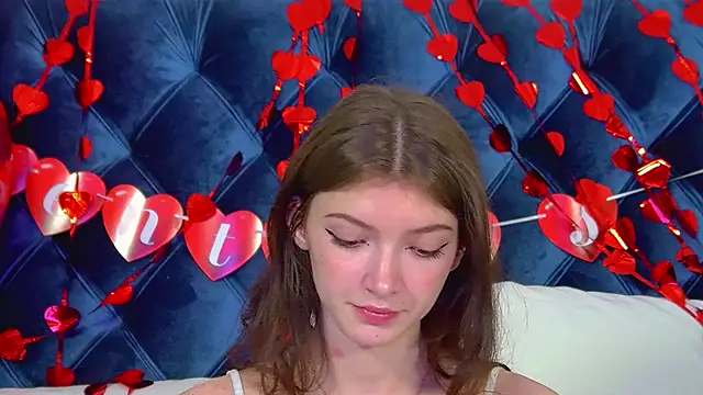 Snapshot of SophiaProve chatting on February 2026 04:36:01 PM SophiaProve online show from February 2026 04:36:01 PM